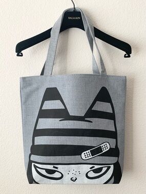 NWOT Graphic burglar tote bag